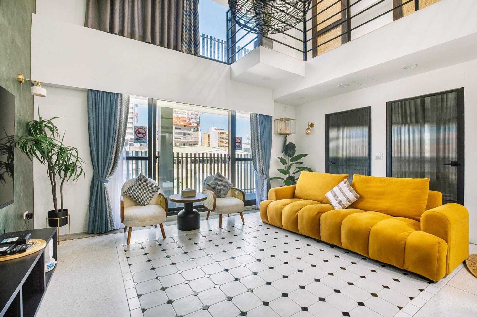 Nan Nan Hotel Kaohsiung Buitenkant foto